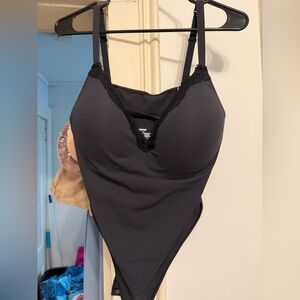 NWT SKIMS Black Fits Everybody Push up padded bodysuit